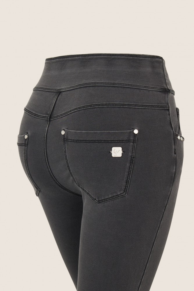 Hlače N.O.W.® s preklopivim pojasom od denim tkanine