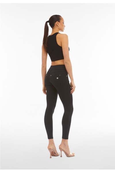 N.O.W.® HLAČE S PREPOGLJIVIM PASOM V D.I.W.O.® TKANINI