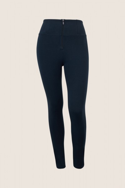 WR.UP® skinny hlače push-up z visokim pasom iz organskega bombaža, FW25