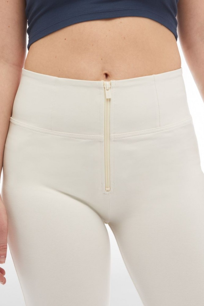 WR.UP® skinny hlače push-up z visokim pasom iz organskega bombaža, 