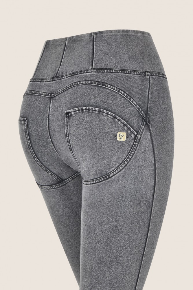 WR.UP® skinny push-up hlače z visokim pasom, denim