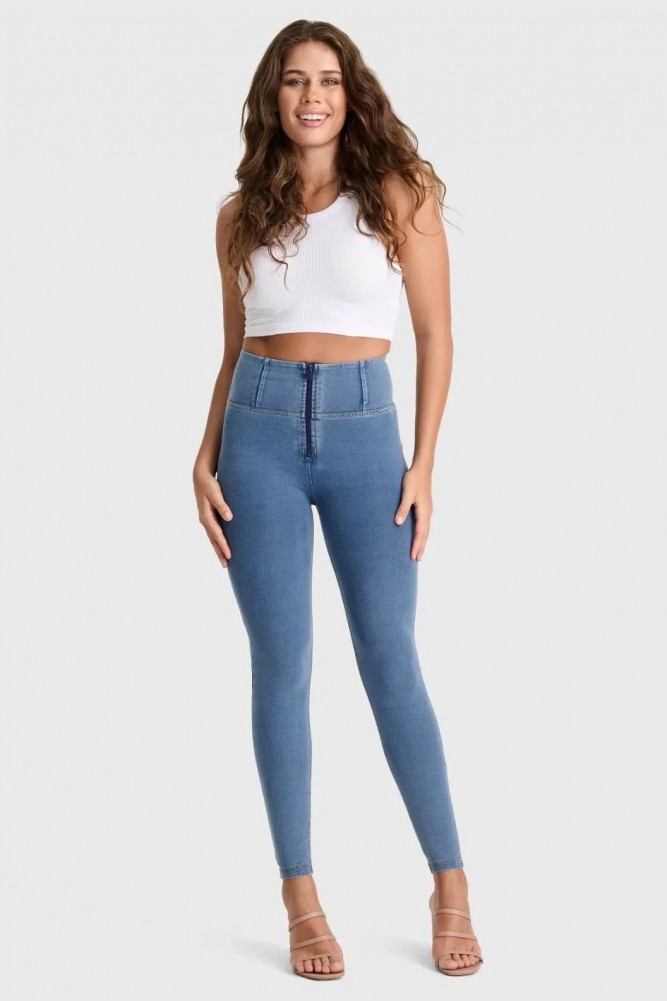 WR.UP®, VISOK PAS, SKINNY, IZ EKOLOŠKE  TKANINE Z DENIM EFEKTOM, SVETLO SPRANE