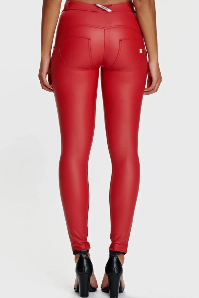 WR.UP® SKINNY HLAČE IZ EKOLOŠKEGA USNJA V NORMALNEM PASU