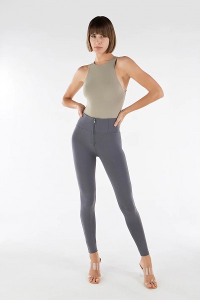 WR.UP® skinny hlače push-up z visokim pasom iz organskega bombaža