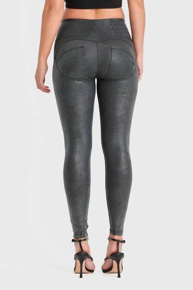 WR.UP® superskinny hlače iz umetnega usnja z vzorcem kačje kože in visokim pasom