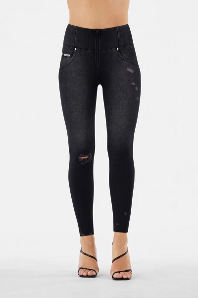 WR.UP®  push-up kavbojke z visokim pasom in raztrganimi detajli iz tkanega denima