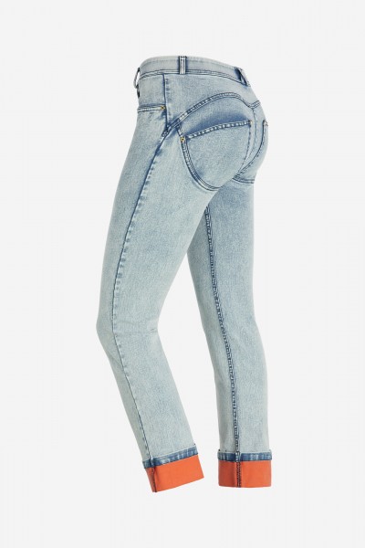 WR.UP® traperice 7/8, ravnog kroja s kontrastnim zavihkom za moderan izgled