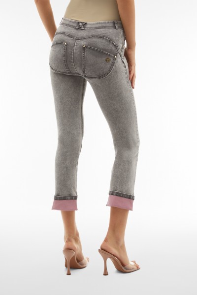 WR.UP® traperice 7/8, ravnog kroja s kontrastnim zavihkom za moderan izgled